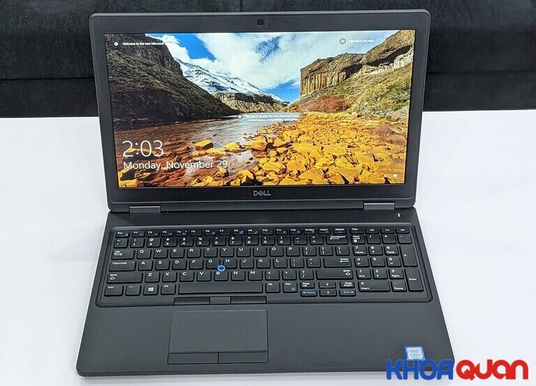 Laptop Dell Latitude 5590 rất bền bỉ, dùng được trong mọi môi trường