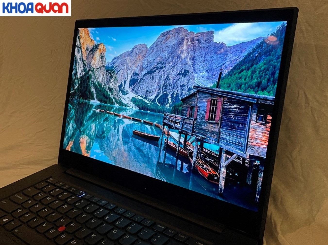 ThinkPad P1 Gen 3 màn hình OLED hiển thị tuyệt vời
