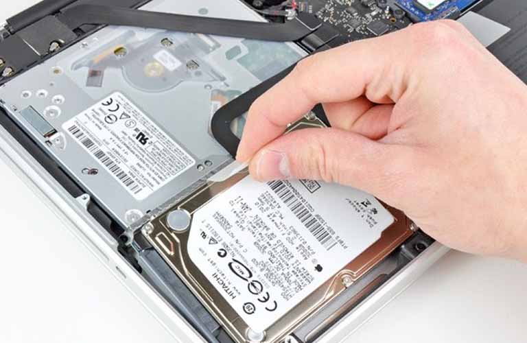 Có nhiều nguyên nhân dẫn đến lỗi ổ cứng và bạn có thể gặp phải